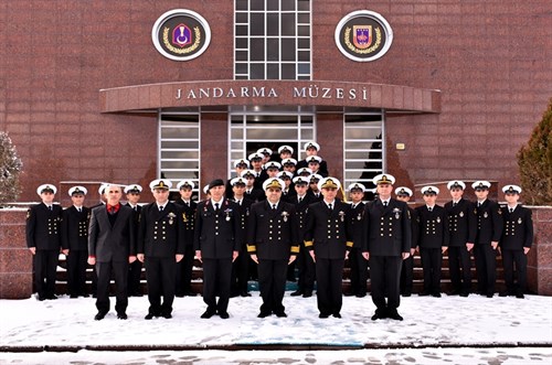 Visita degli studenti di comando della scuola professionale del sottufficiale navale alla presidenza dell’AGGC